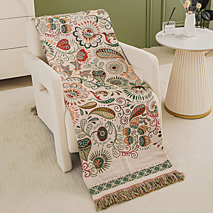 Reversible Bohemian Blanket: Soft Comfort with Floral Pattern