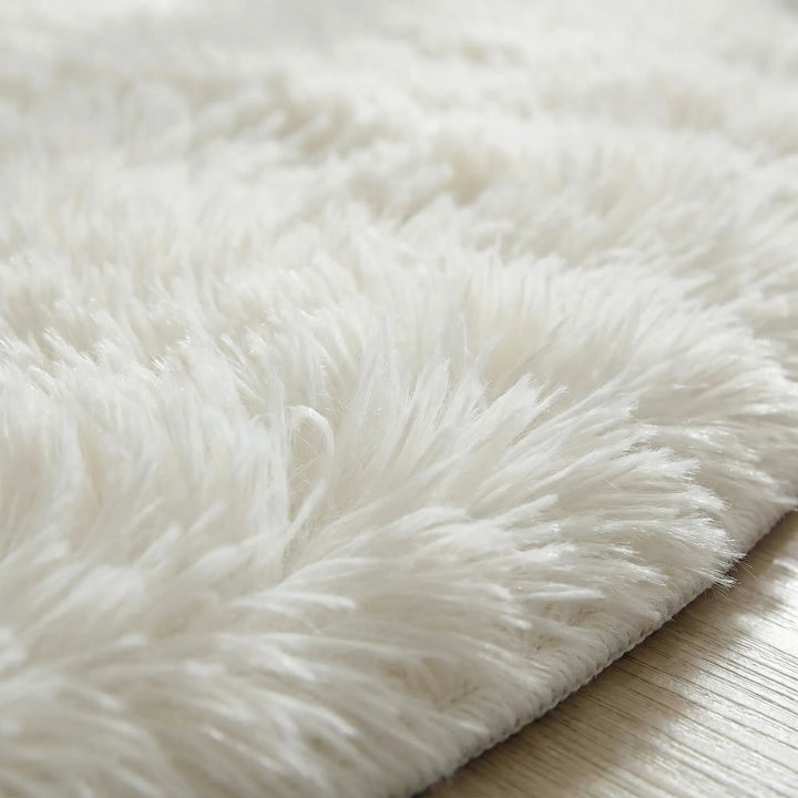 Round High-Pile Shag Rug
