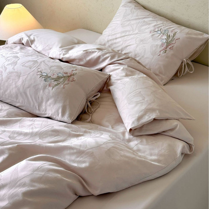 Satin Bedding Set with Floral Jacquard Texture and Fine Floral Embroidery