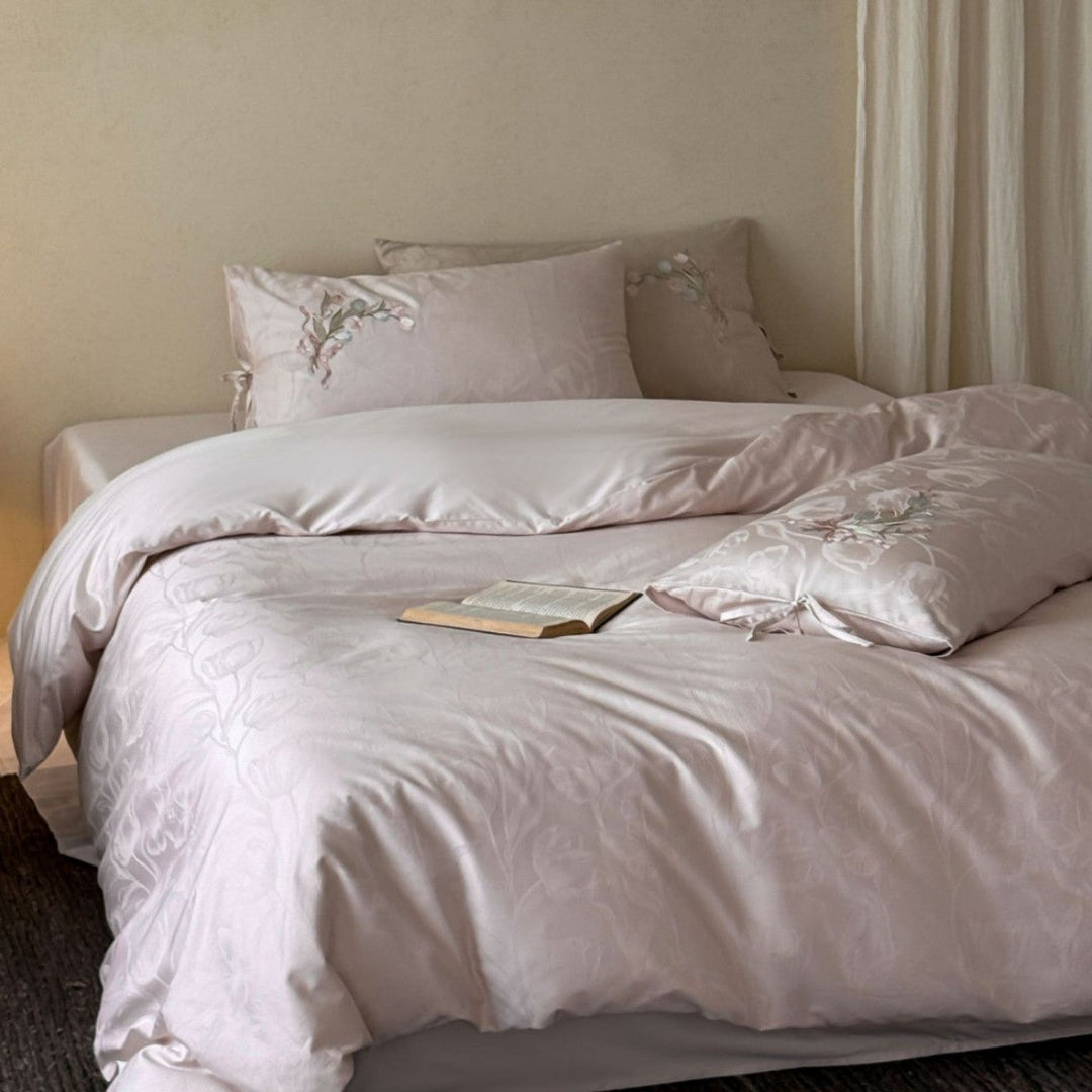 Satin Bedding Set with Floral Jacquard Texture and Fine Floral Embroidery