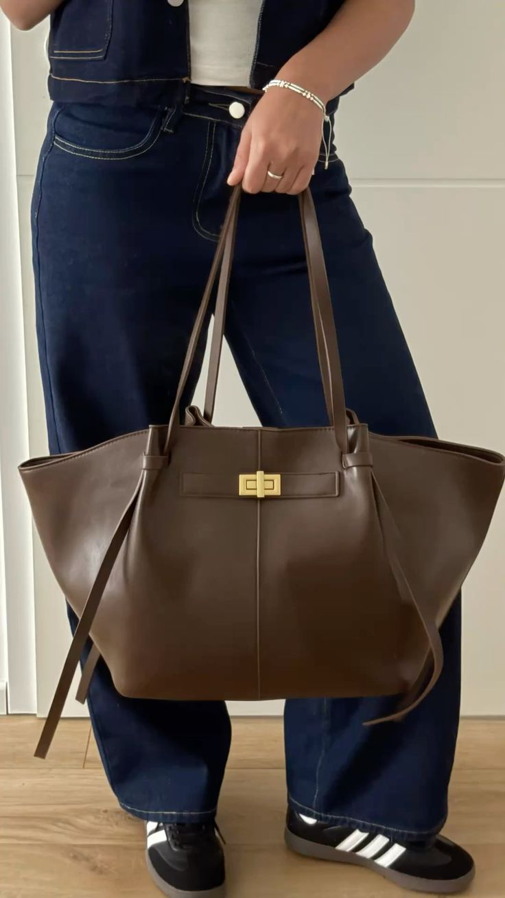 Shopper Tote Bag
