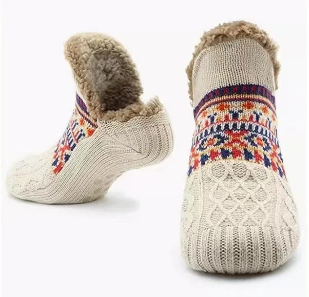 SOFTTRAX – Ultra-soft, non-slip socks for warm &amp; cozy indoor comfort