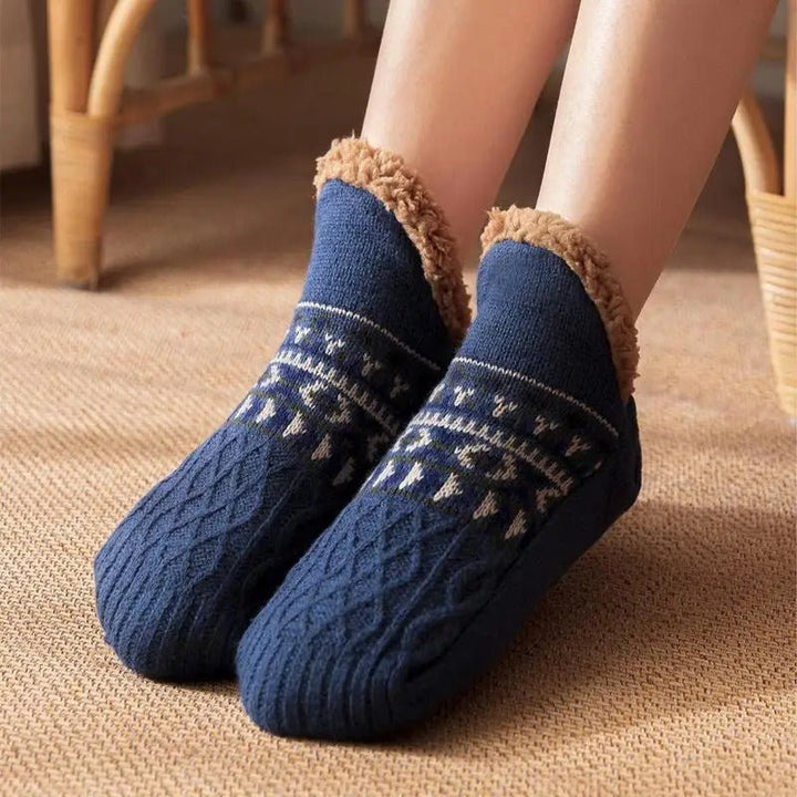 SOFTTRAX – Ultra-soft, non-slip socks for warm &amp; cozy indoor comfort