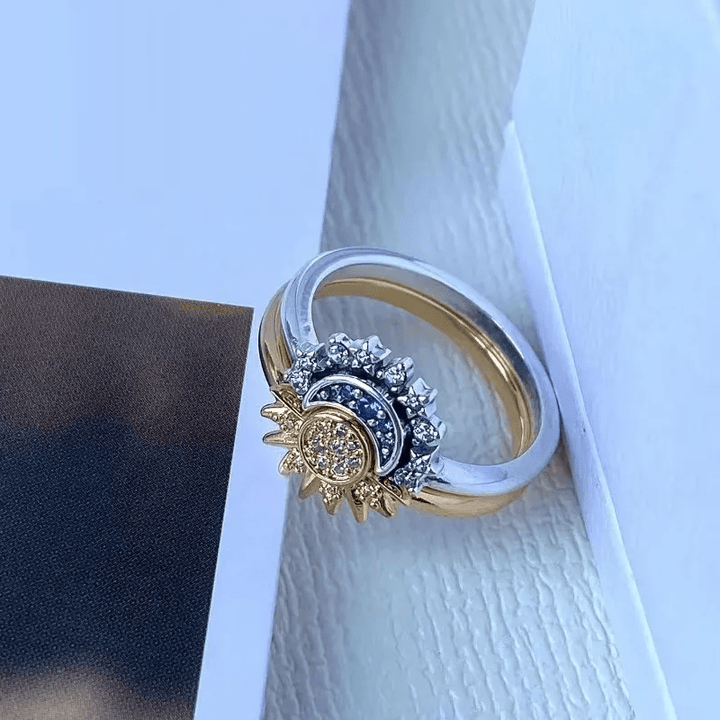 Sparkling Silver Crystal Ring - Elegant 925 silver ring with moon &amp; sun design