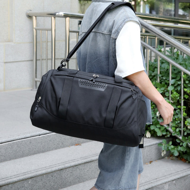 Sporty Travel Bag with Insulated Interior Compartment