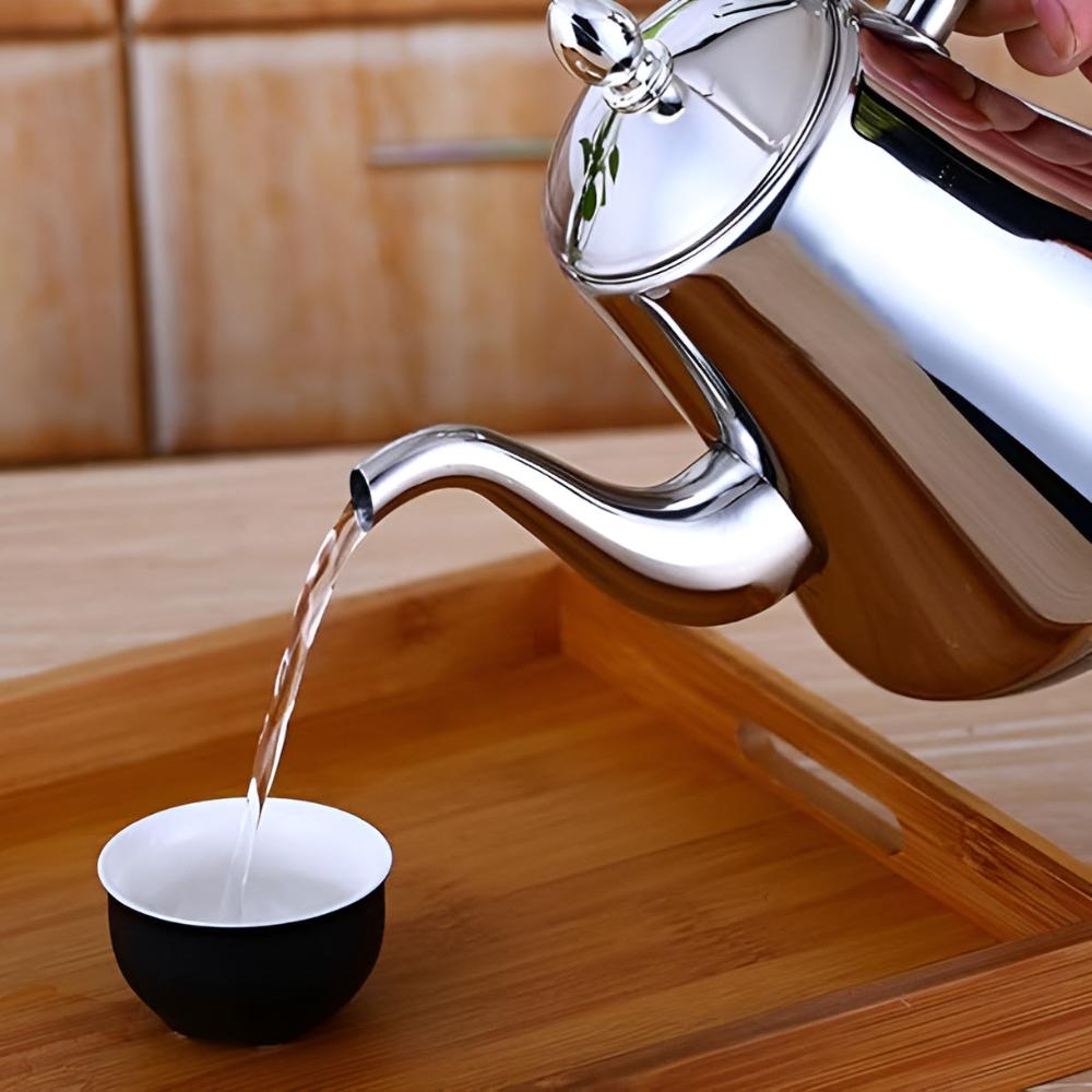 Stainless Steel Kettle with Built-in Filter and Ergonomic Design