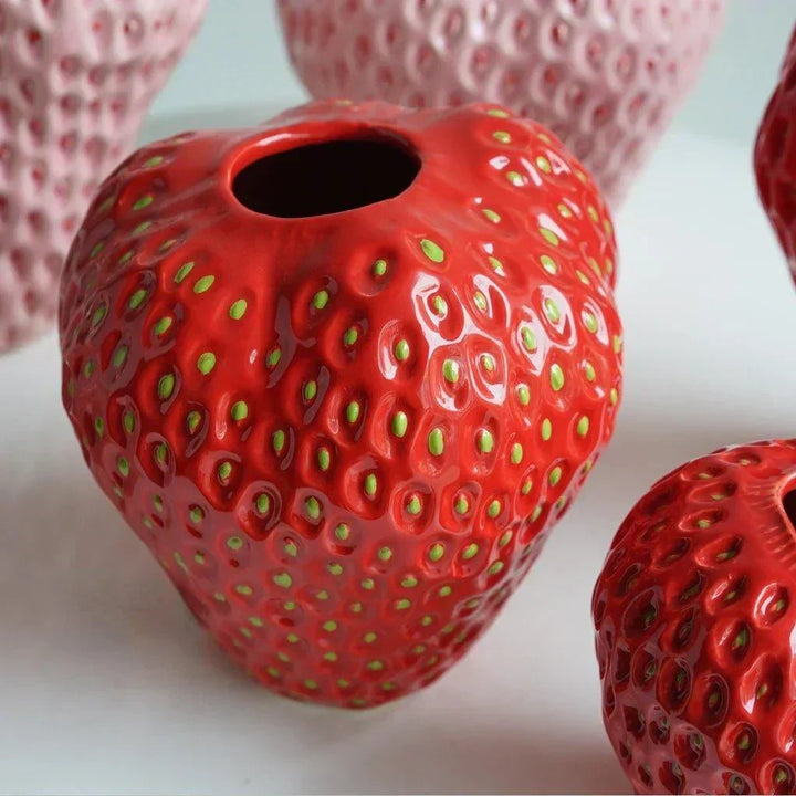 Strawberry-Shaped Ceramic Decorative Vase for Flowers and Table Decor