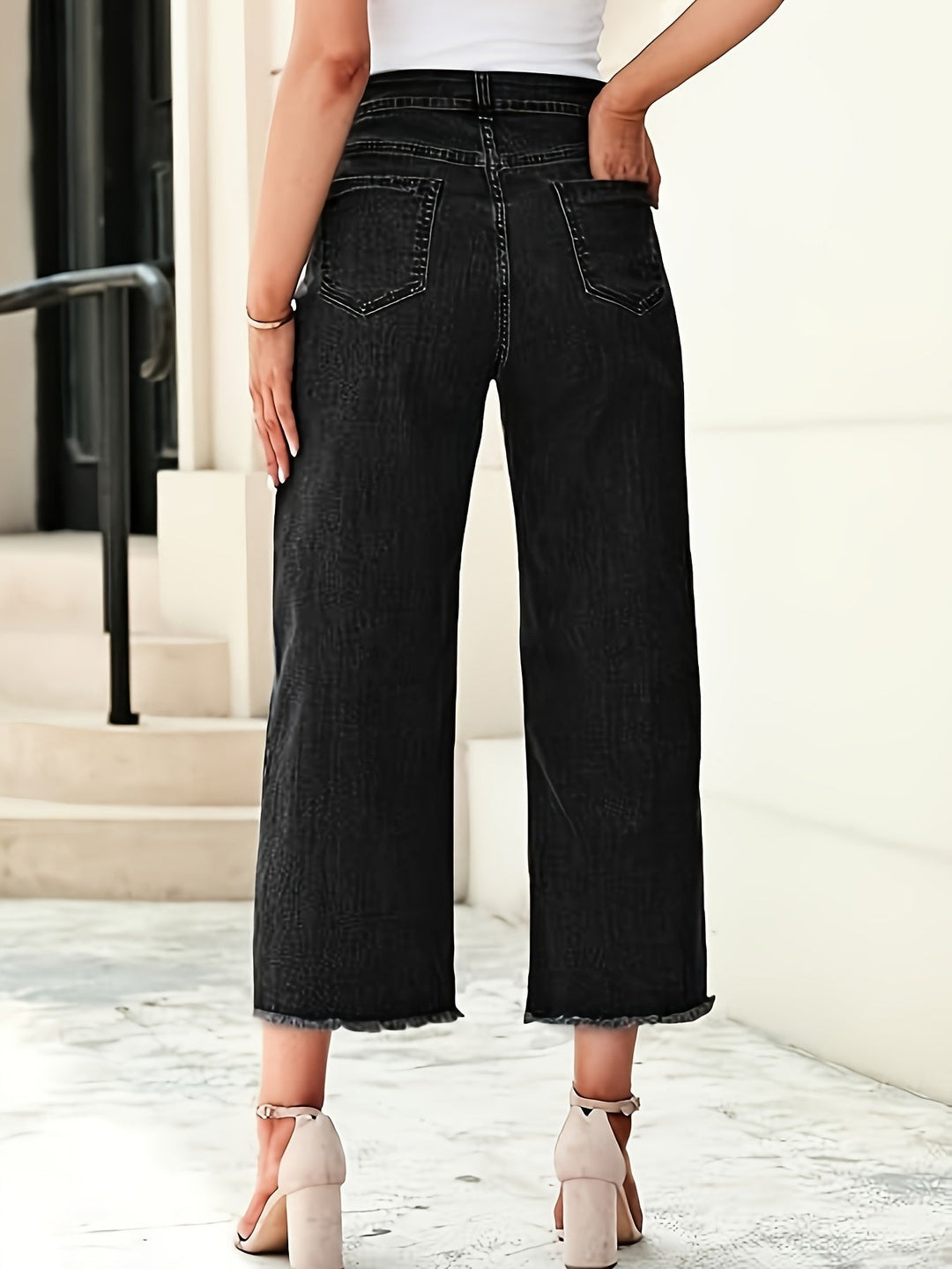 Tailored Cropped Straight-Leg Jeans