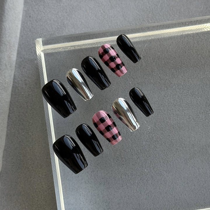 Trendy Press-On Nail Collection