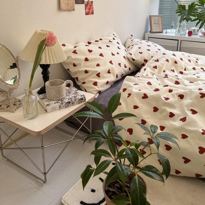 Vintage Red Heart Bedding Set